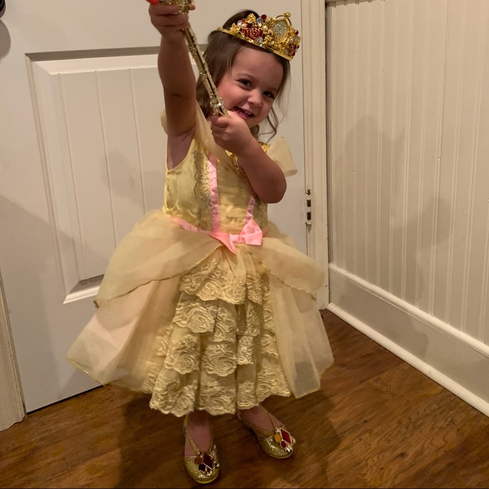 Beautiful Disney Belle toddler costume